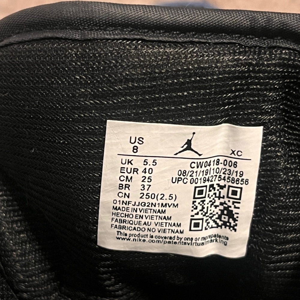 Nike High Top Sneakers - Blue, Black, and White - Picture 3 of 3